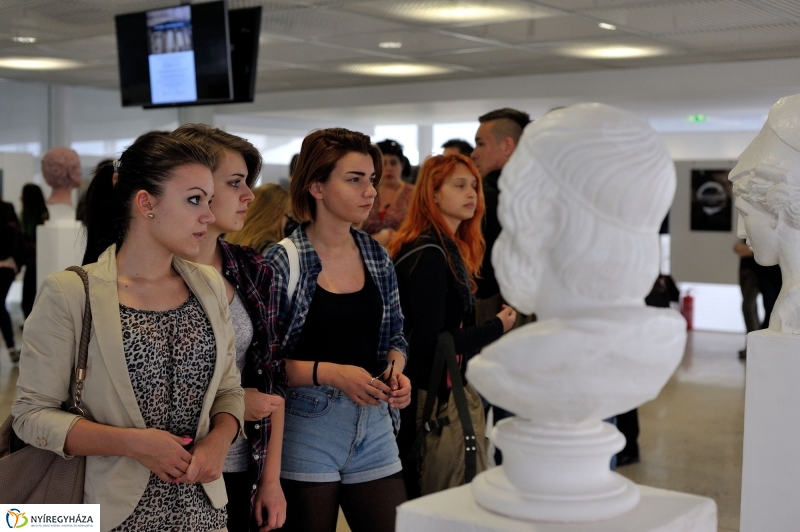 Kiállítás a tehetségekről