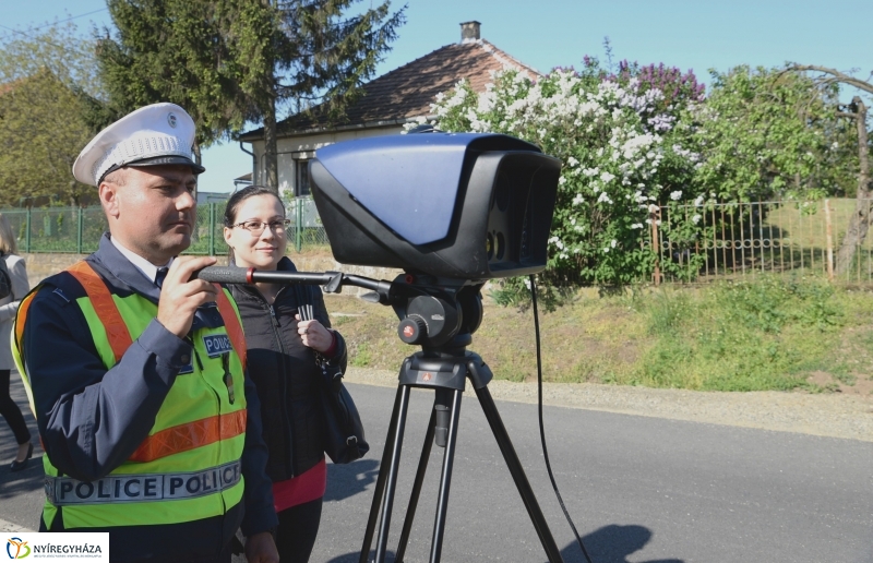 Speedmaraton-trafipaxos ellenőrzés a Kincs utcán