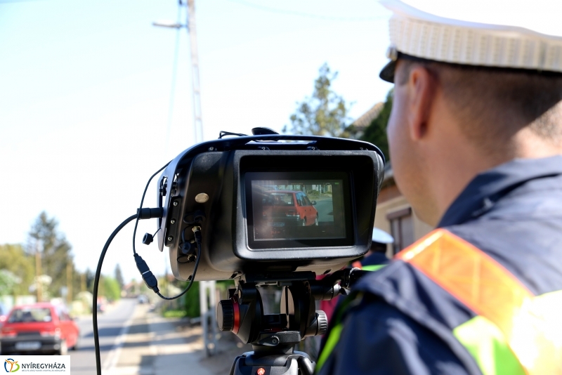 Speedmaraton-trafipaxos ellenőrzés a Kincs utcán