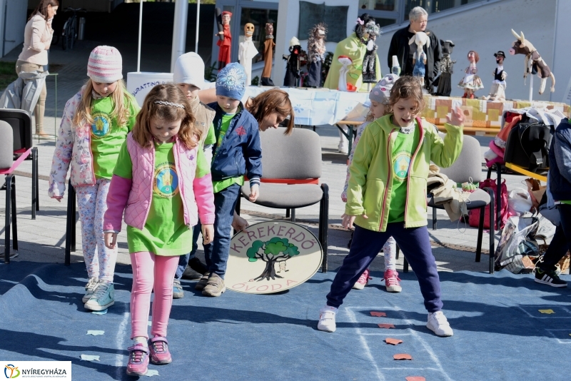 Civil sziget-színpadi produkciók a Helló Nyíregyháza keretében