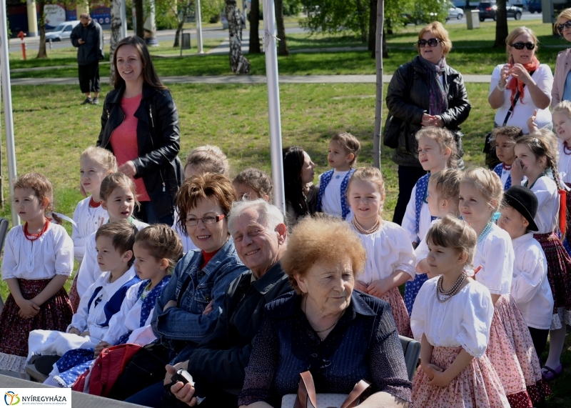 Civil sziget-színpadi produkciók a Helló Nyíregyháza keretében