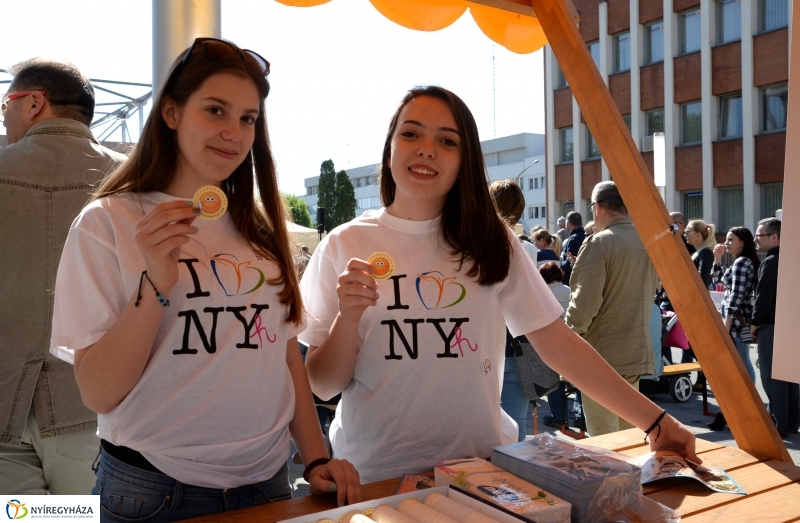 Civil sziget-színpadi produkciók a Helló Nyíregyháza keretében