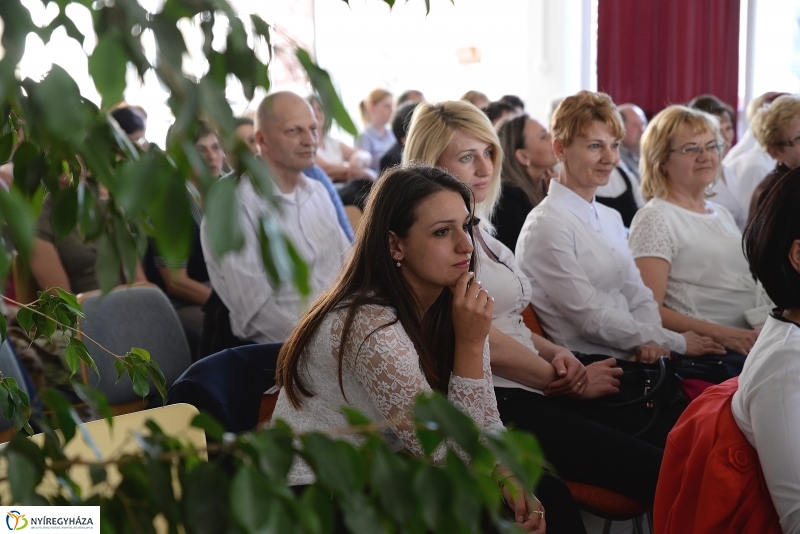 Bölcsődék napja-a bölcsődei dolgozók kitüntetése