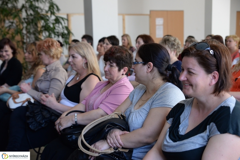 Bölcsődék napja-a bölcsődei dolgozók kitüntetése