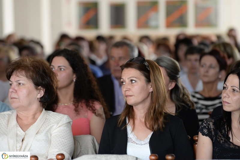 Bölcsődék napja-a bölcsődei dolgozók kitüntetése