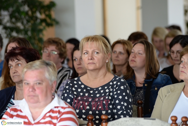 Bölcsődék napja-a bölcsődei dolgozók kitüntetése
