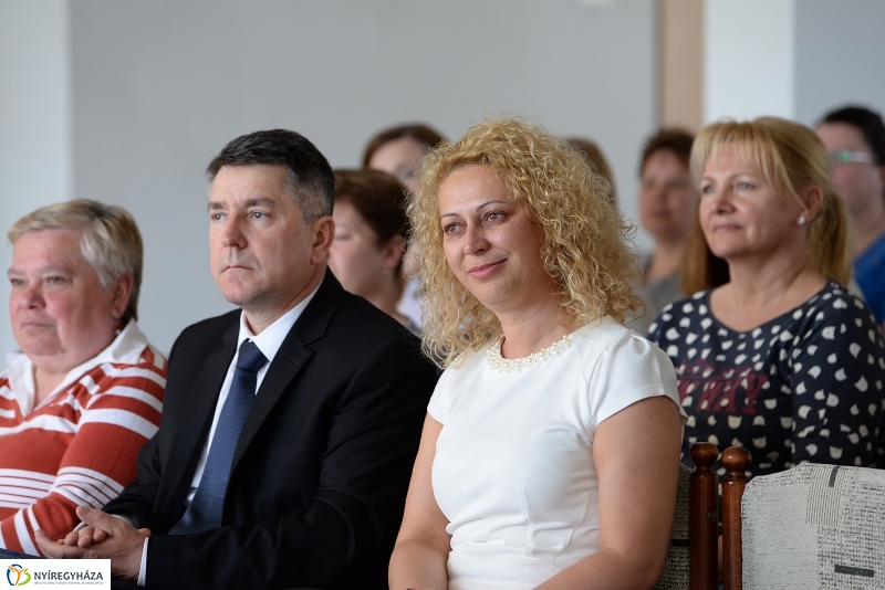 Bölcsődék napja-a bölcsődei dolgozók kitüntetése