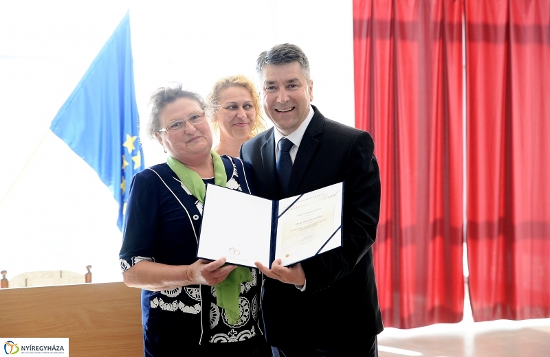 Bölcsődék napja-a bölcsődei dolgozók kitüntetése