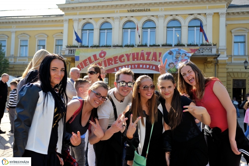 Helló Nyíregyháza Kossuth tér kora délután 1