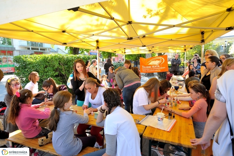 Helló Nyíregyháza Kossuth tér kora délután 1