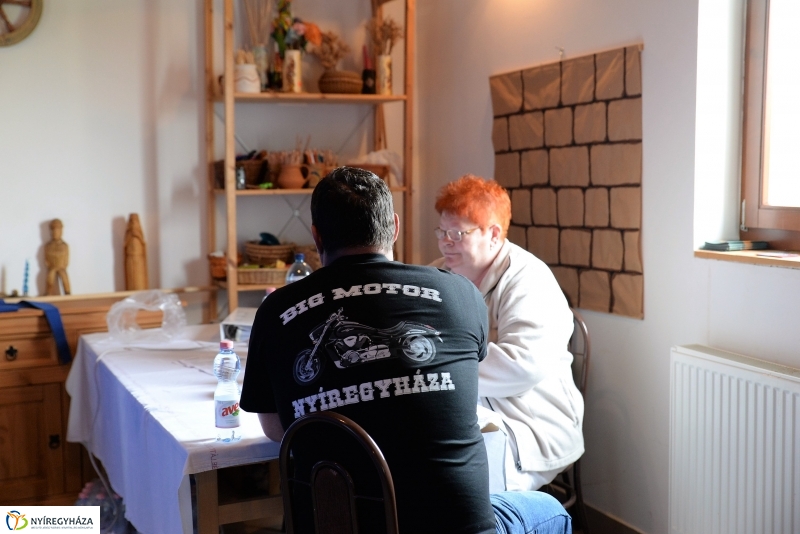 Motoros véradás a Falumúzeumban