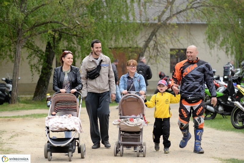 Motoros véradás a Falumúzeumban