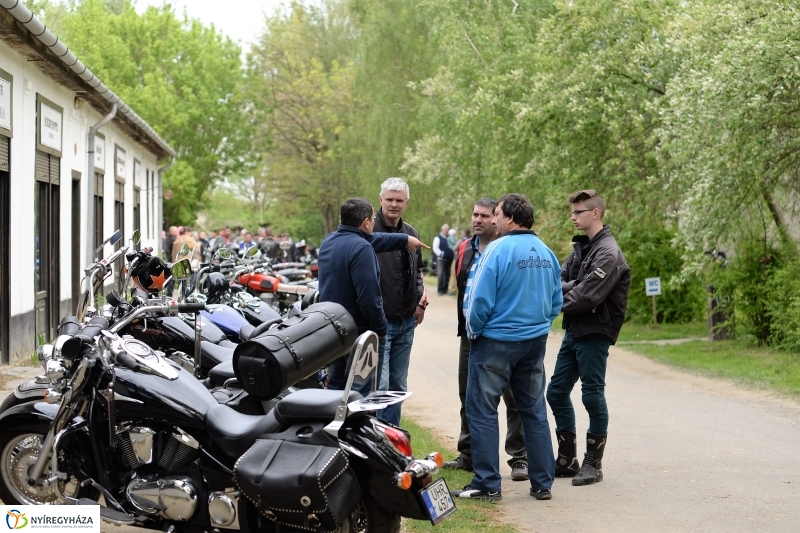 Motoros véradás a Falumúzeumban