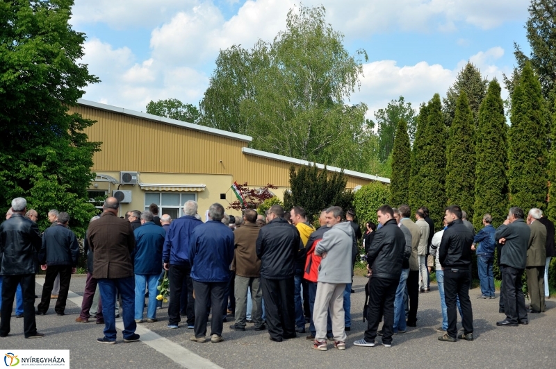 Emléktábla avatás a 4S-2000 Kft-nél