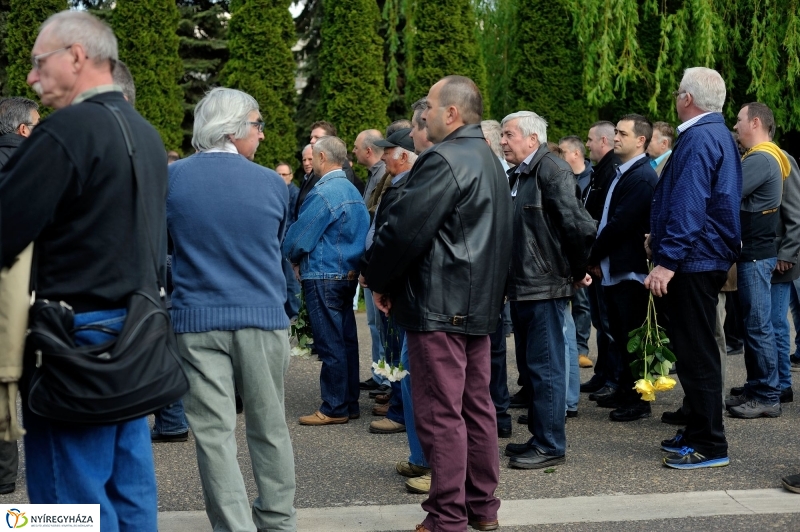 Emléktábla avatás a 4S-2000 Kft-nél