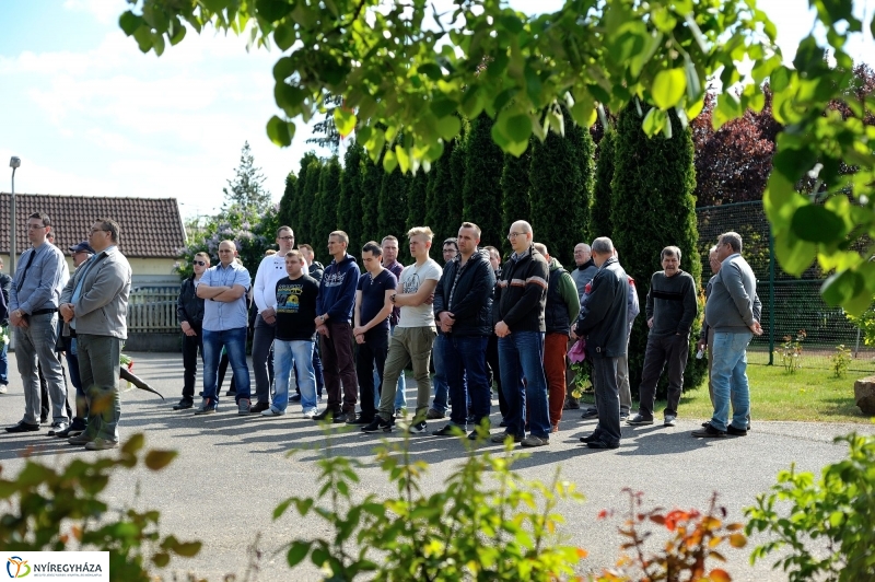 Emléktábla avatás a 4S-2000 Kft-nél