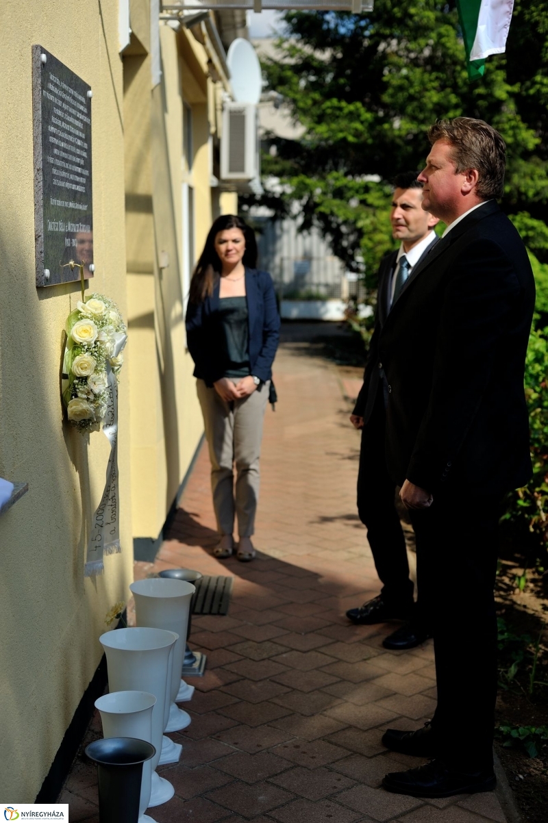 Emléktábla avatás a 4S-2000 Kft-nél