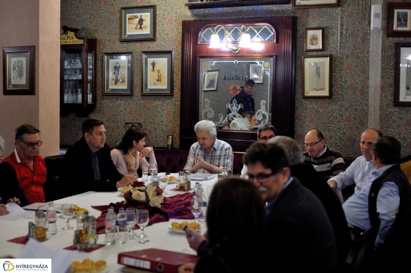 Ülésezett a Pékszövetség