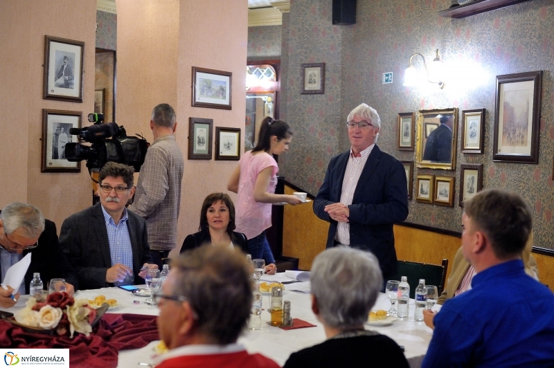 Ülésezett a Pékszövetség