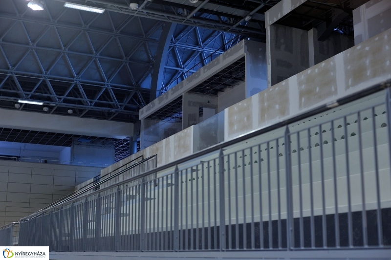 Épül a Continental Aréna