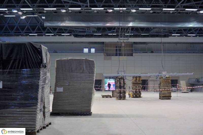 Épül a Continental Aréna