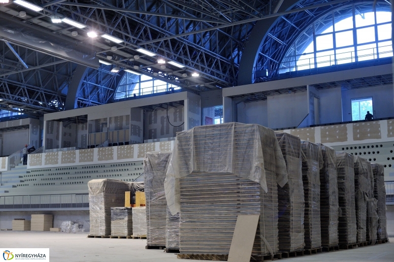 Épül a Continental Aréna