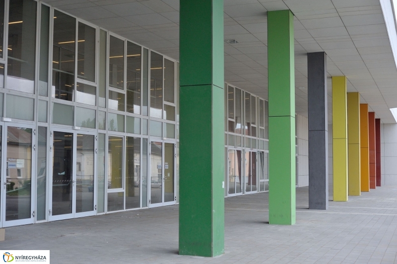 Épül a Continental Aréna