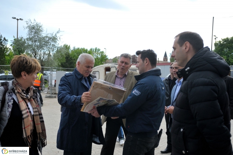 Épül a Continental Aréna