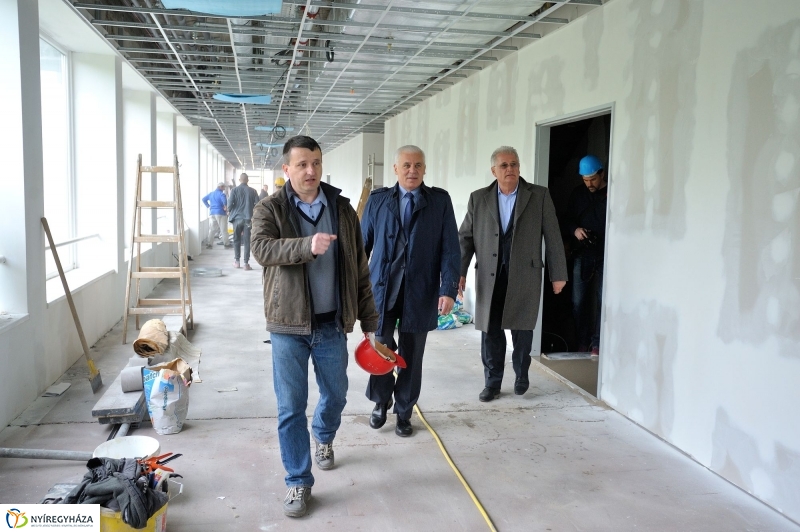 Épül a Continental Aréna