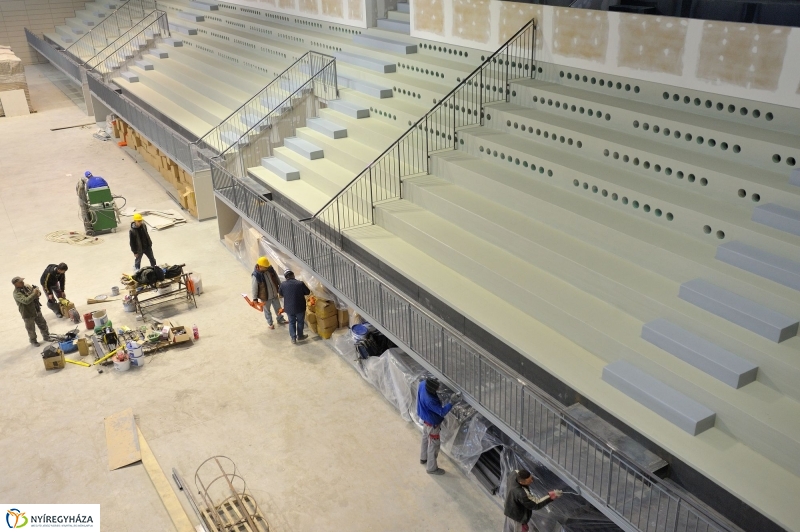 Épül a Continental Aréna