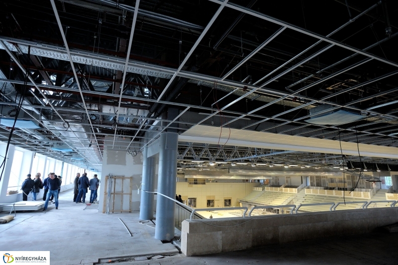 Épül a Continental Aréna