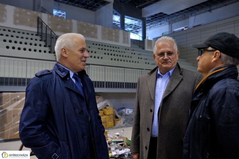 Épül a Continental Aréna