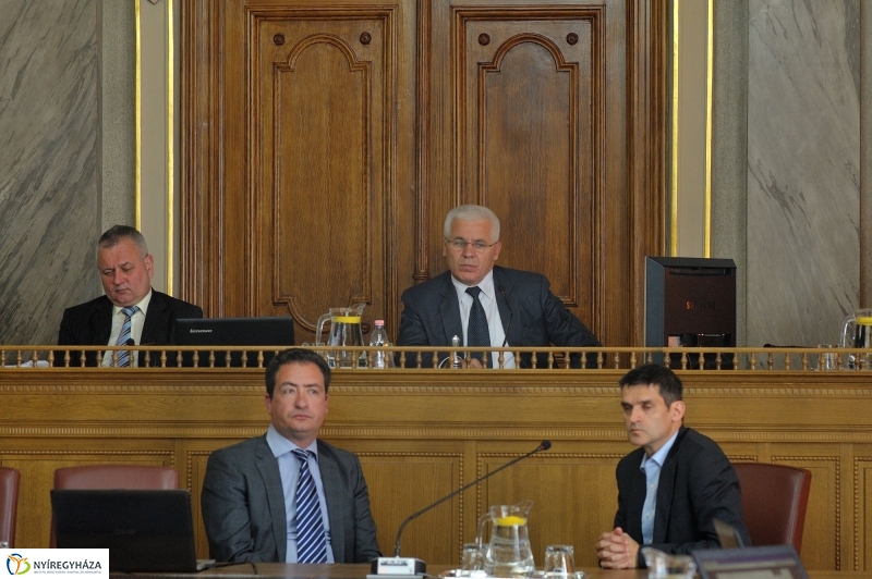 Városi Közgyűlés 20160428