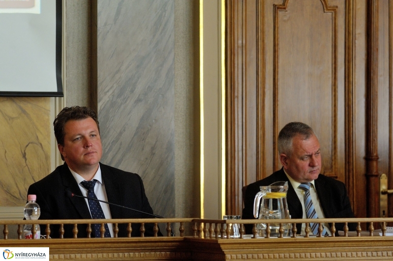Városi Közgyűlés 20160428