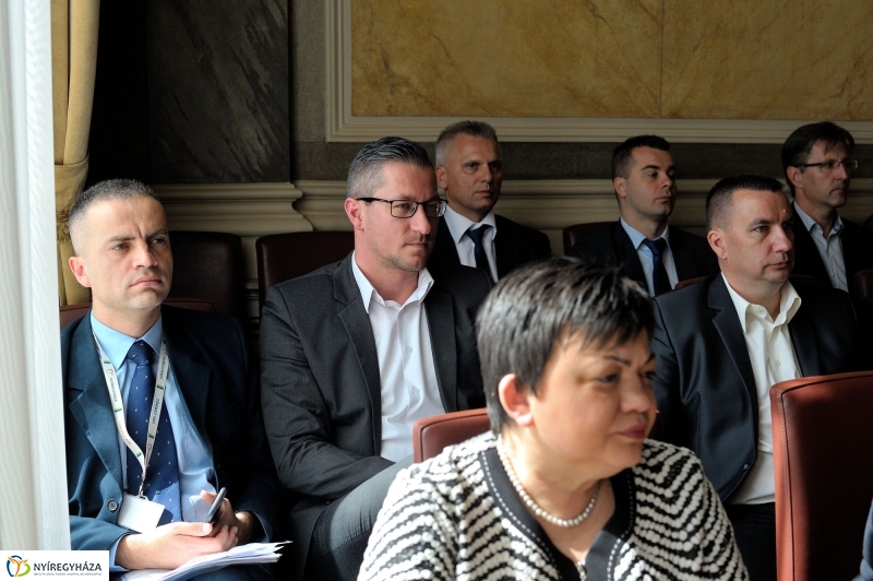 Városi Közgyűlés 20160428