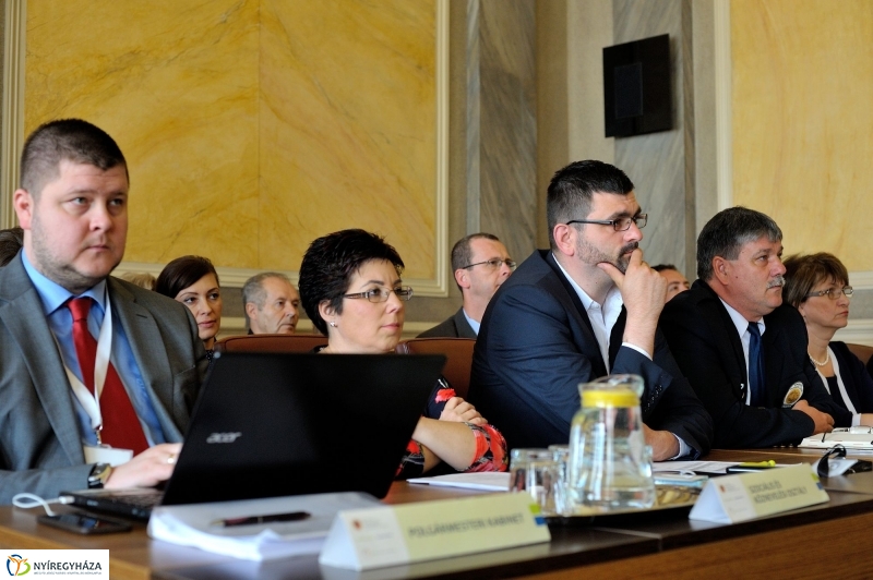 Városi Közgyűlés 20160428