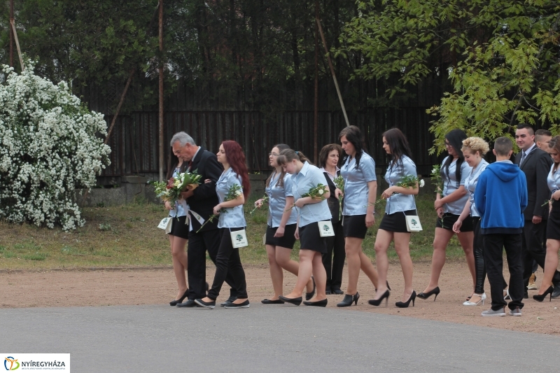 Elballagtak a lippaisok I.