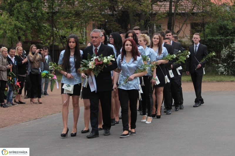 Elballagtak a lippaisok I.