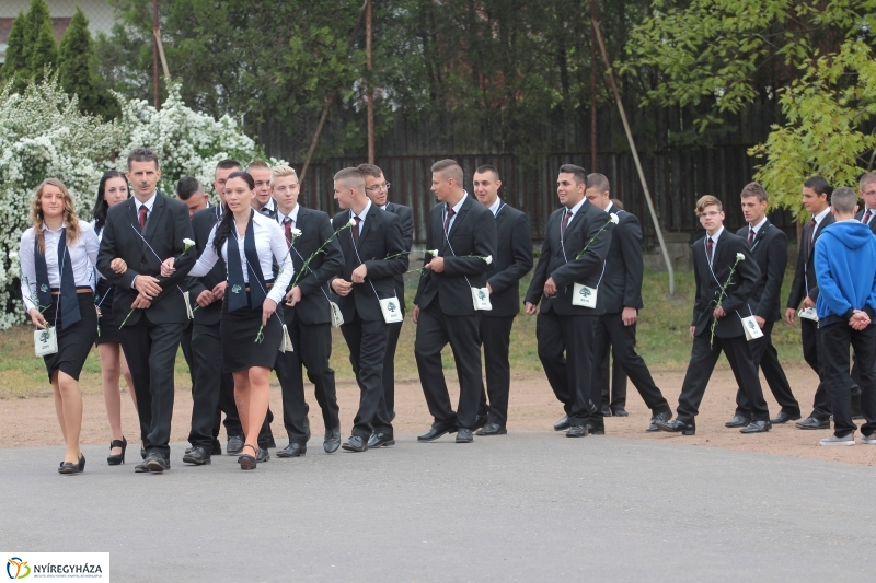 Elballagtak a lippaisok I.