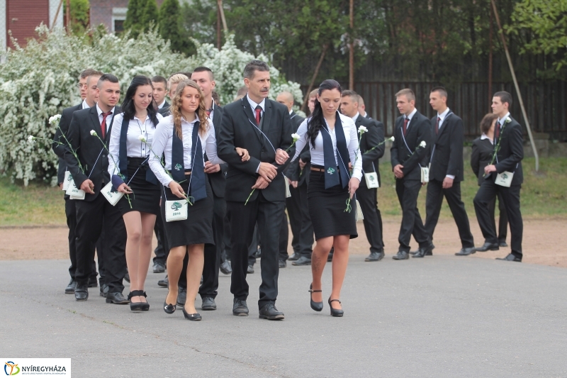 Elballagtak a lippaisok I.