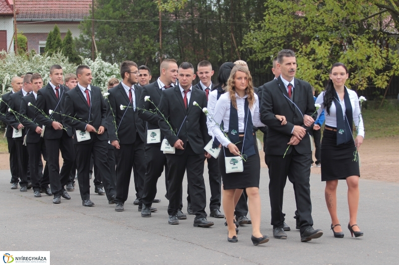 Elballagtak a lippaisok I.