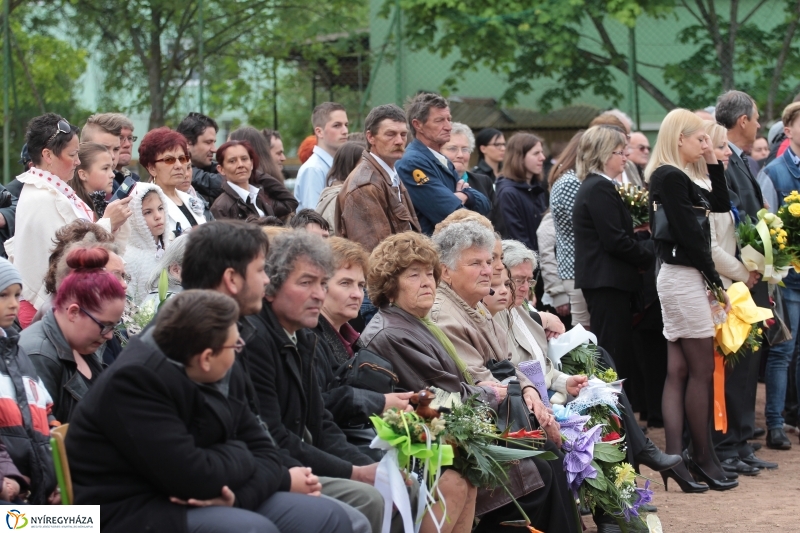 Elballagtak a lippaisok I.