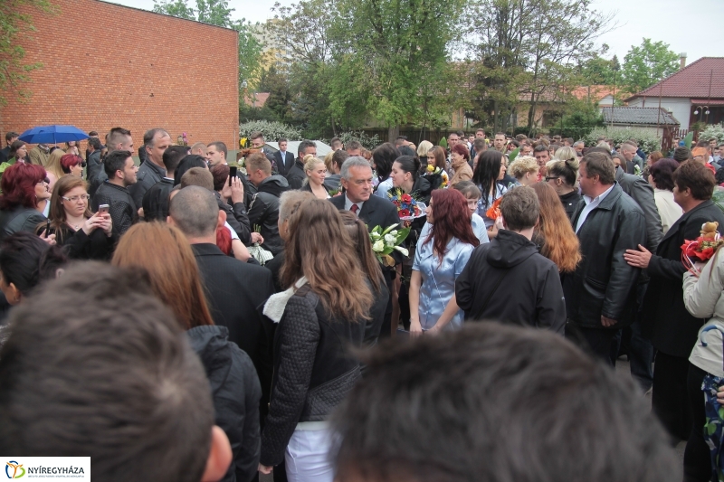 Elballagtak a lippaisok II.