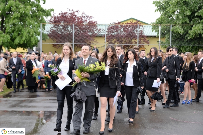 Esős ballagás a Krúdyban