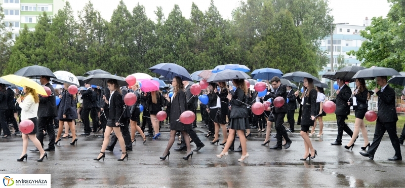 Esős ballagás a Krúdyban