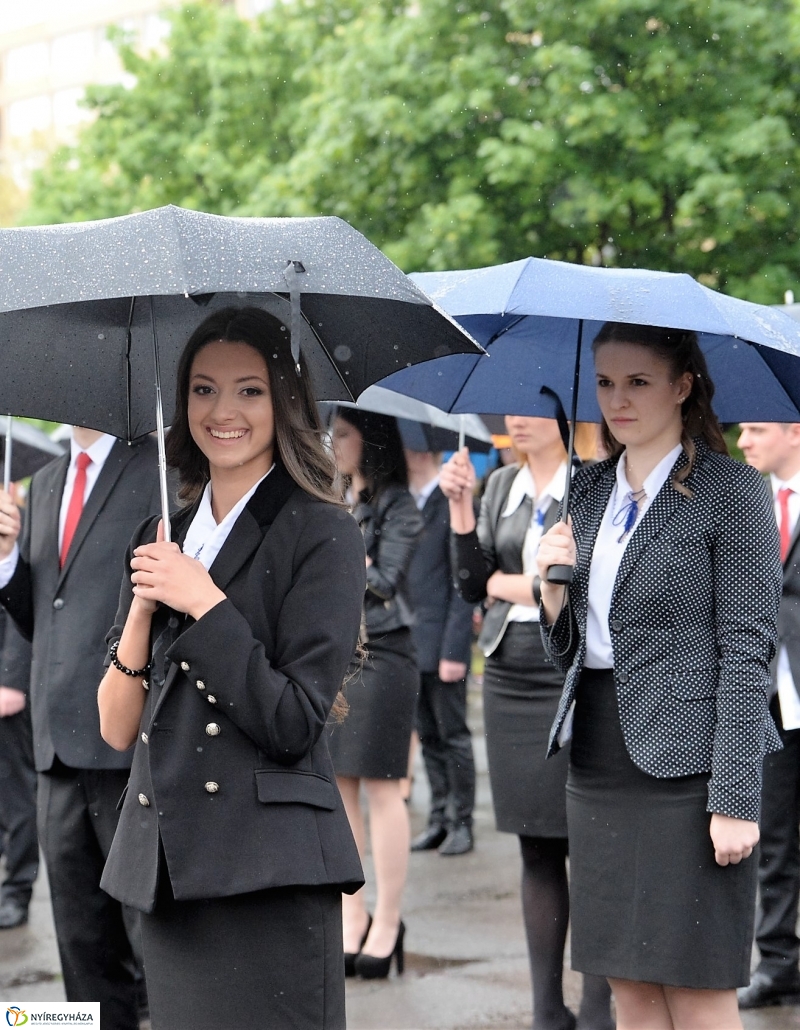Esős ballagás a Krúdyban
