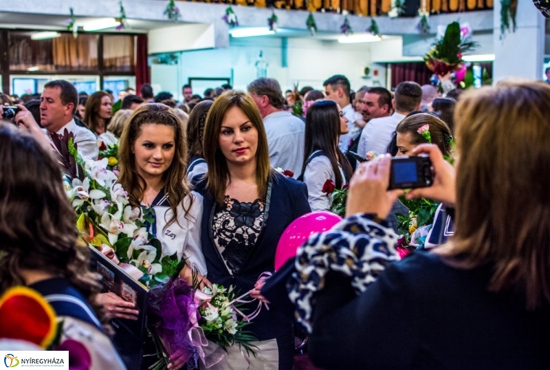 Ballagás a Zay Anna Gimnáziumban