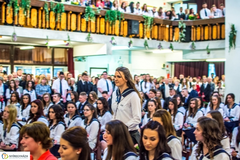 Ballagás a Zay Anna Gimnáziumban