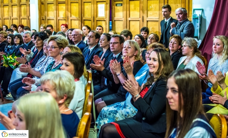Ballagás a Zay Anna Gimnáziumban