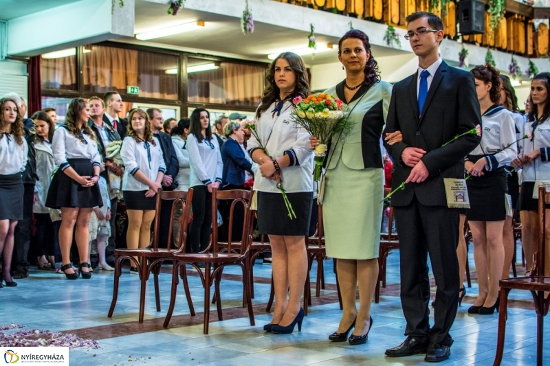 Ballagás a Zay Anna Gimnáziumban